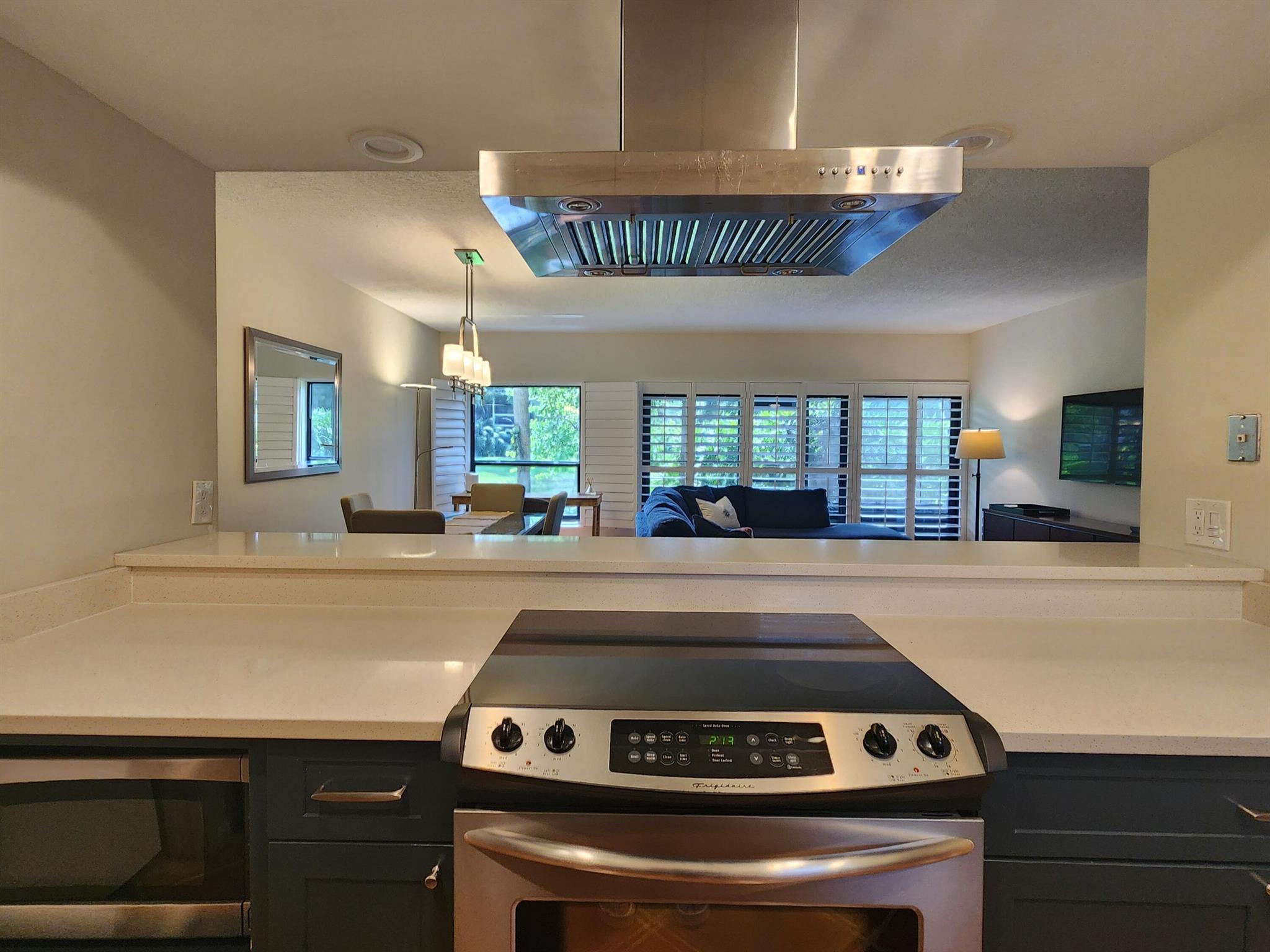 TENNIS LODGES NO 1 COND D - Residential
