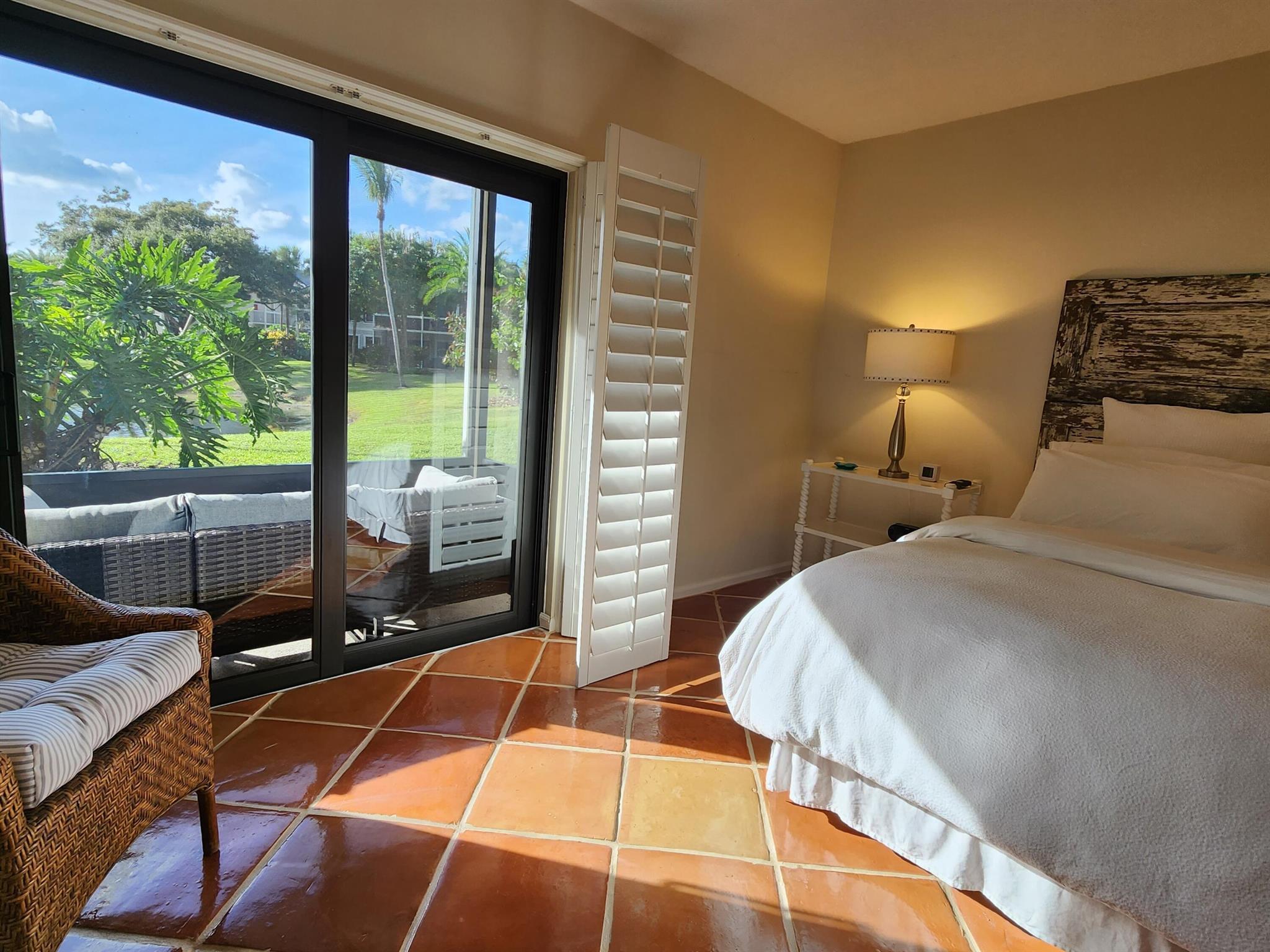 TENNIS LODGES NO 1 COND D - Residential
