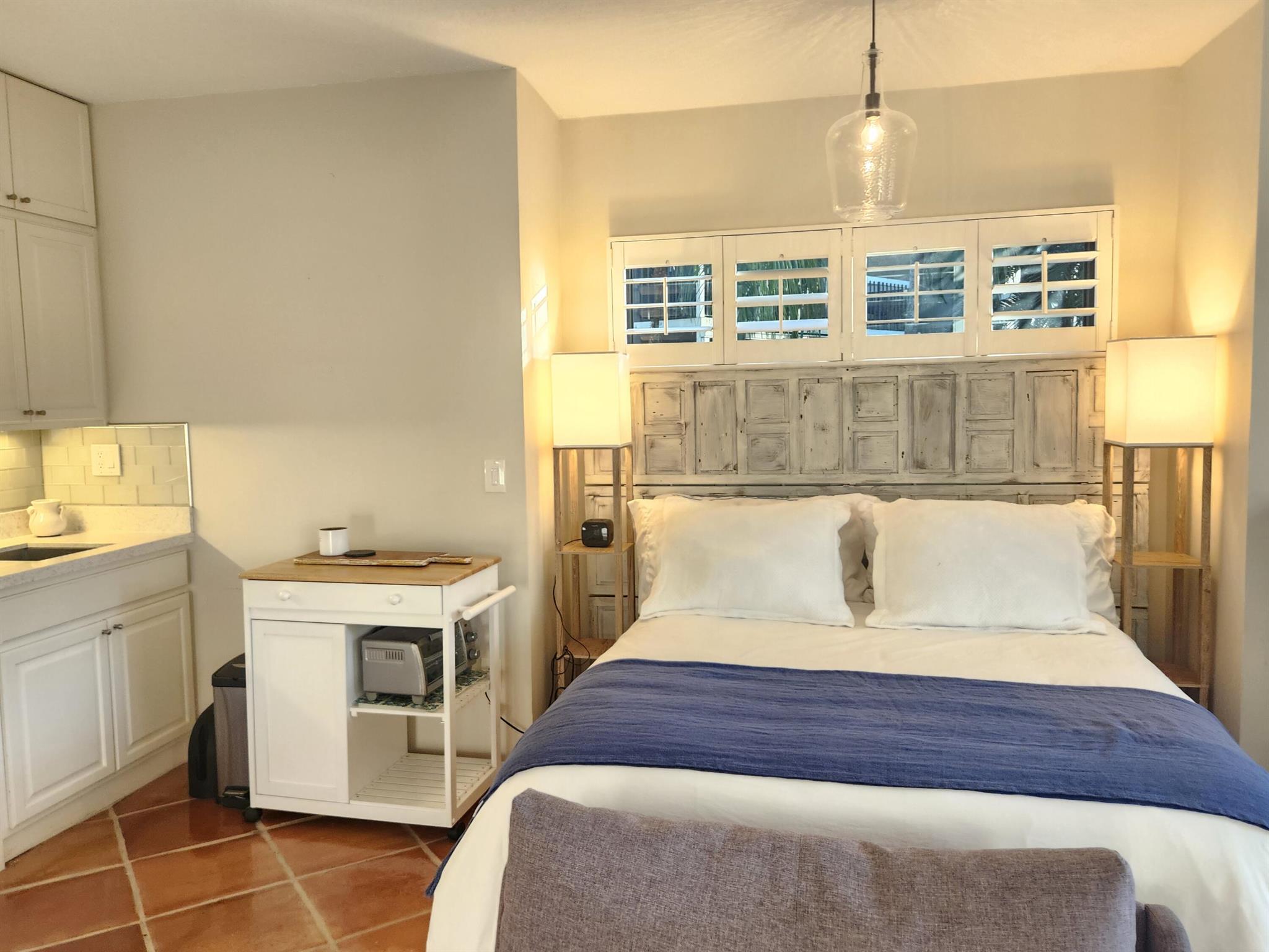 TENNIS LODGES NO 1 COND D - Residential
