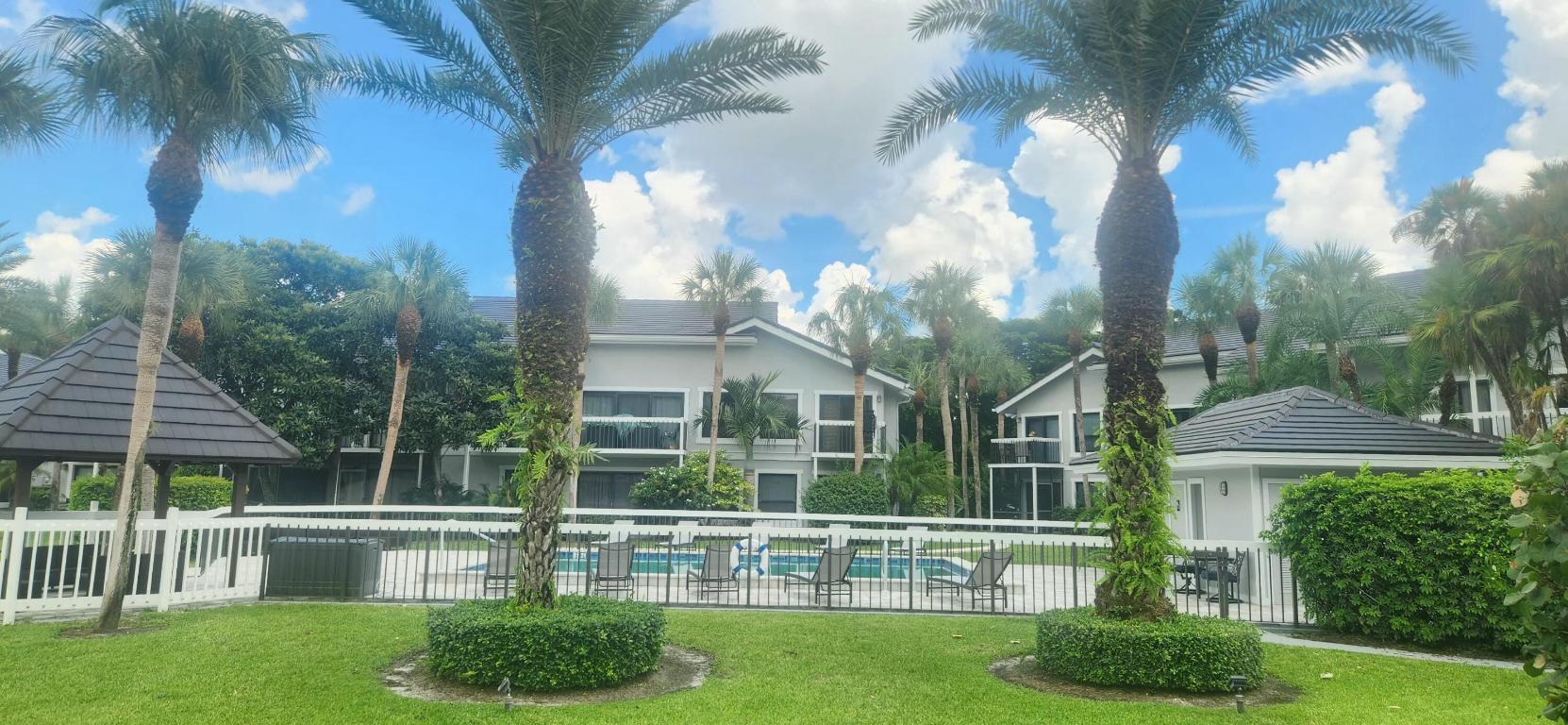 11863 Wimbledon Circle 416