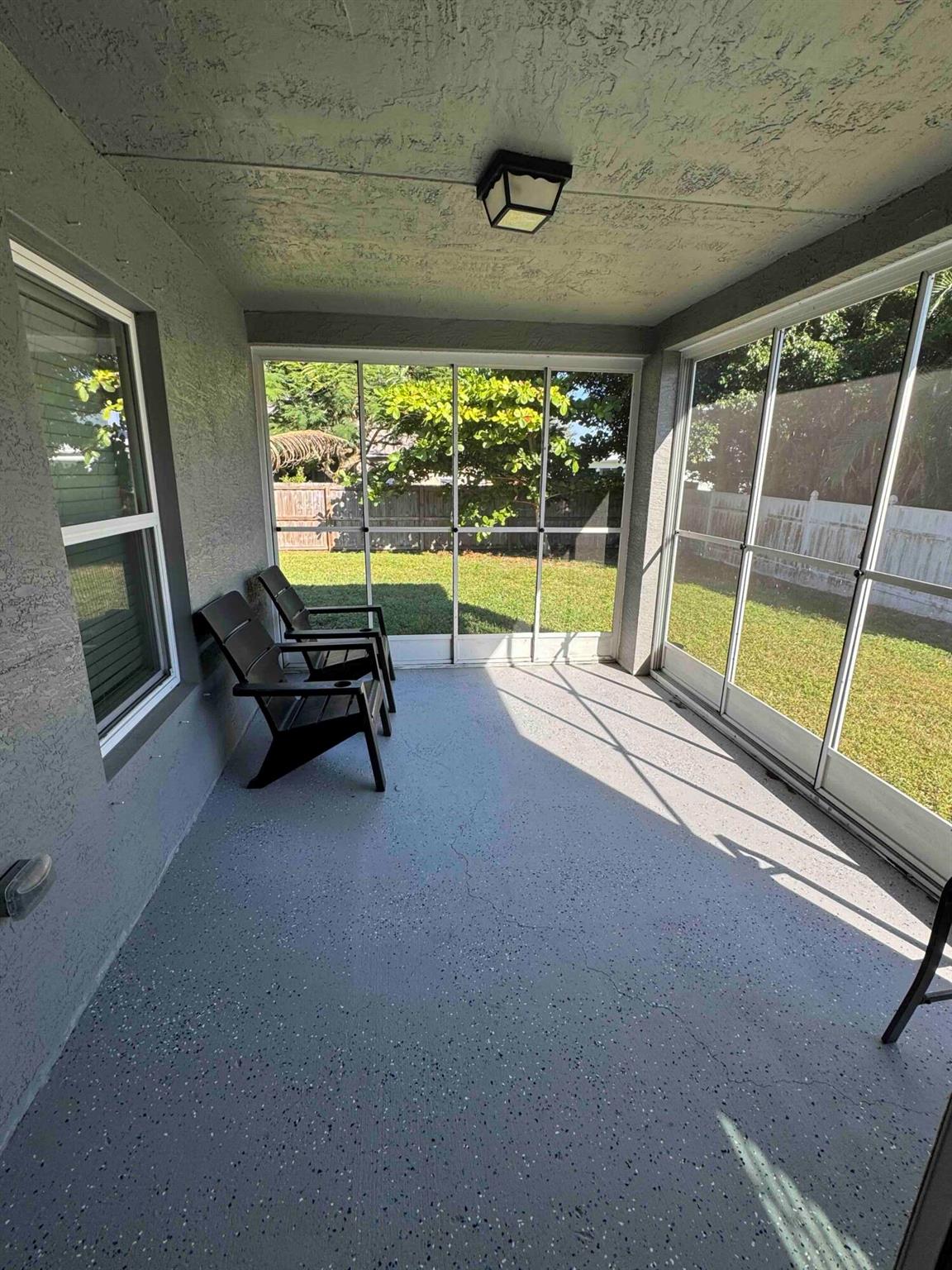 PORT ST LUCIE SECTION 21 - Residential Lease