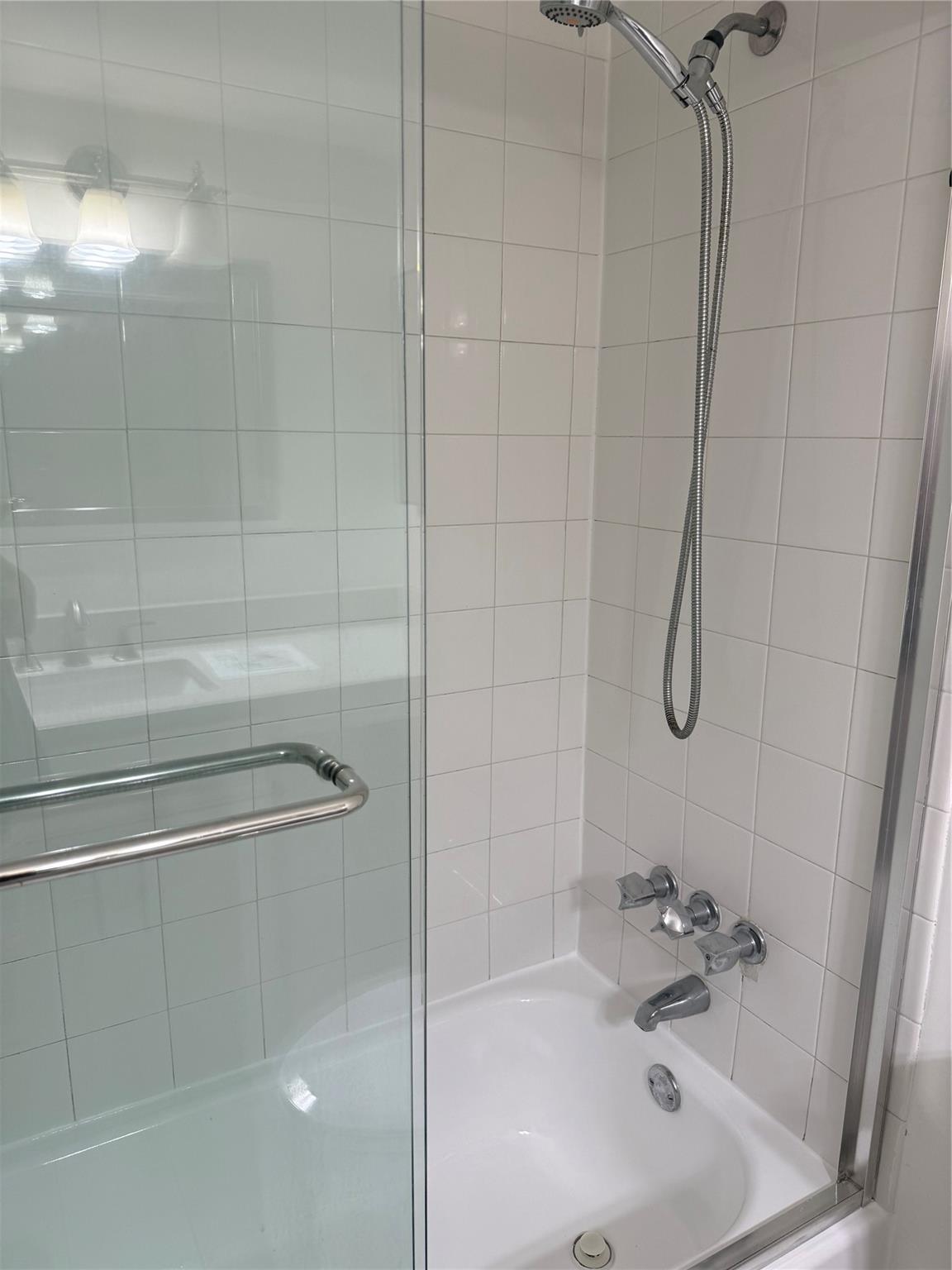 Pompano Beach Club Association - Residential Lease