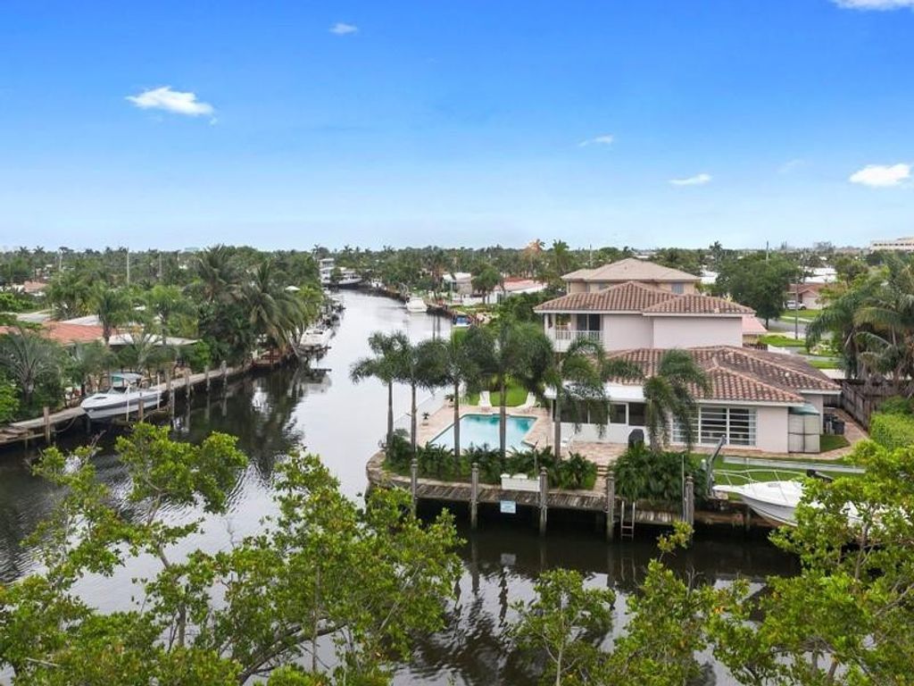 Photo of 196 SE 4th Terrace #K-1, Pompano Beach, FL 33060 (MLS # F10552759)