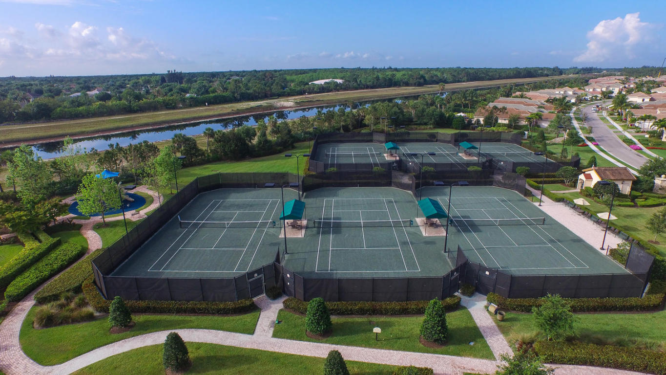 JUPITER COUNTRY CLUB - Residential