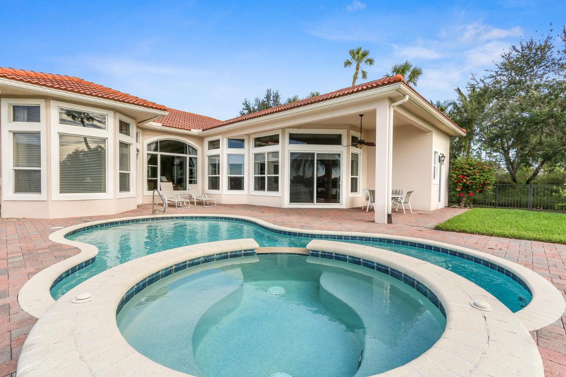 JUPITER COUNTRY CLUB - Residential