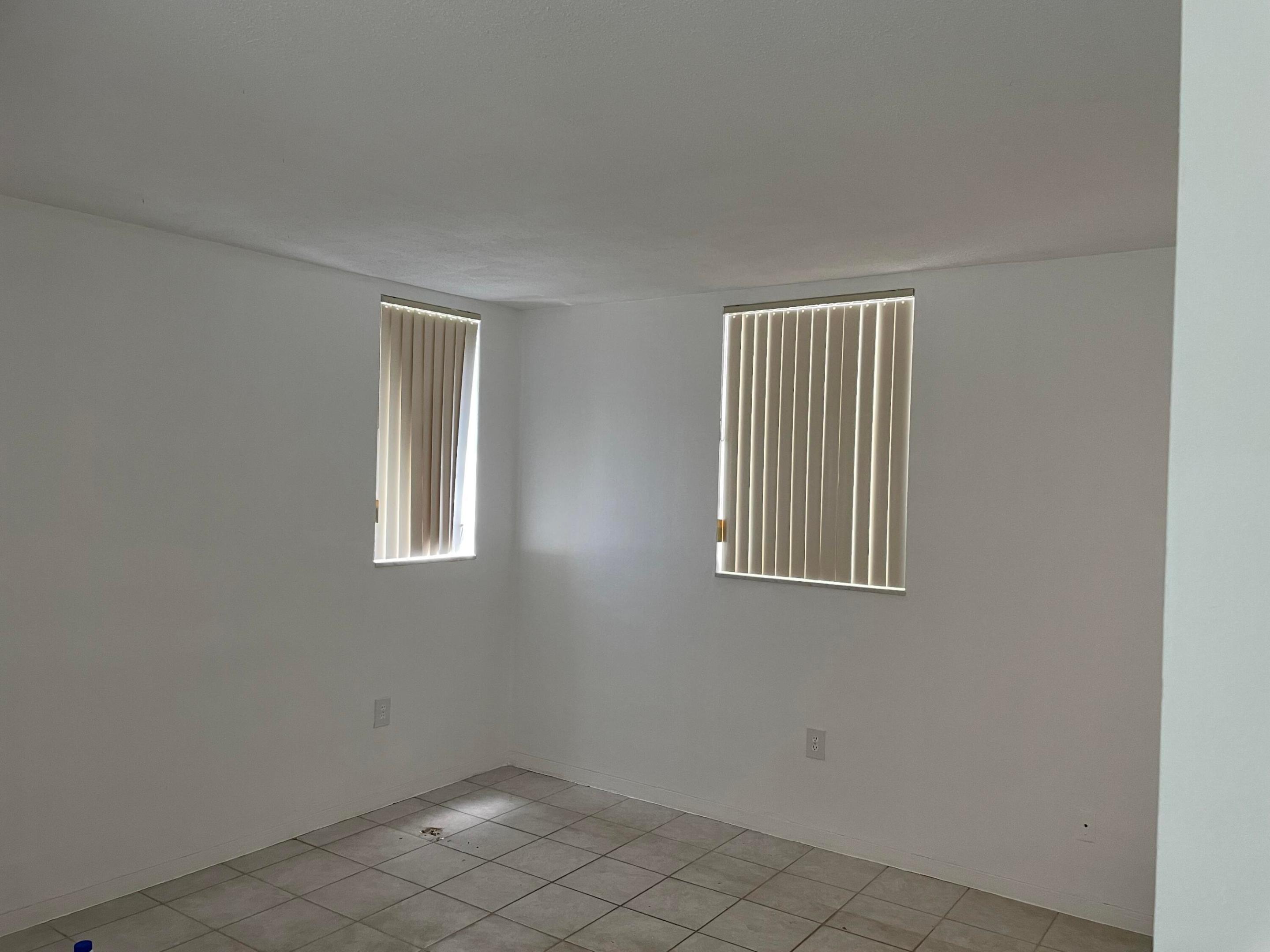 POINT EAST SEC II CONDOMINIUM - Residential