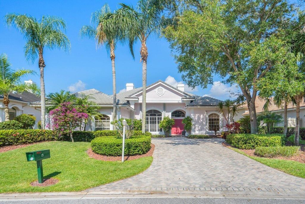 Photo of 15 Cayman Place, Palm Beach Gardens, FL 33418 (MLS # R10891642)