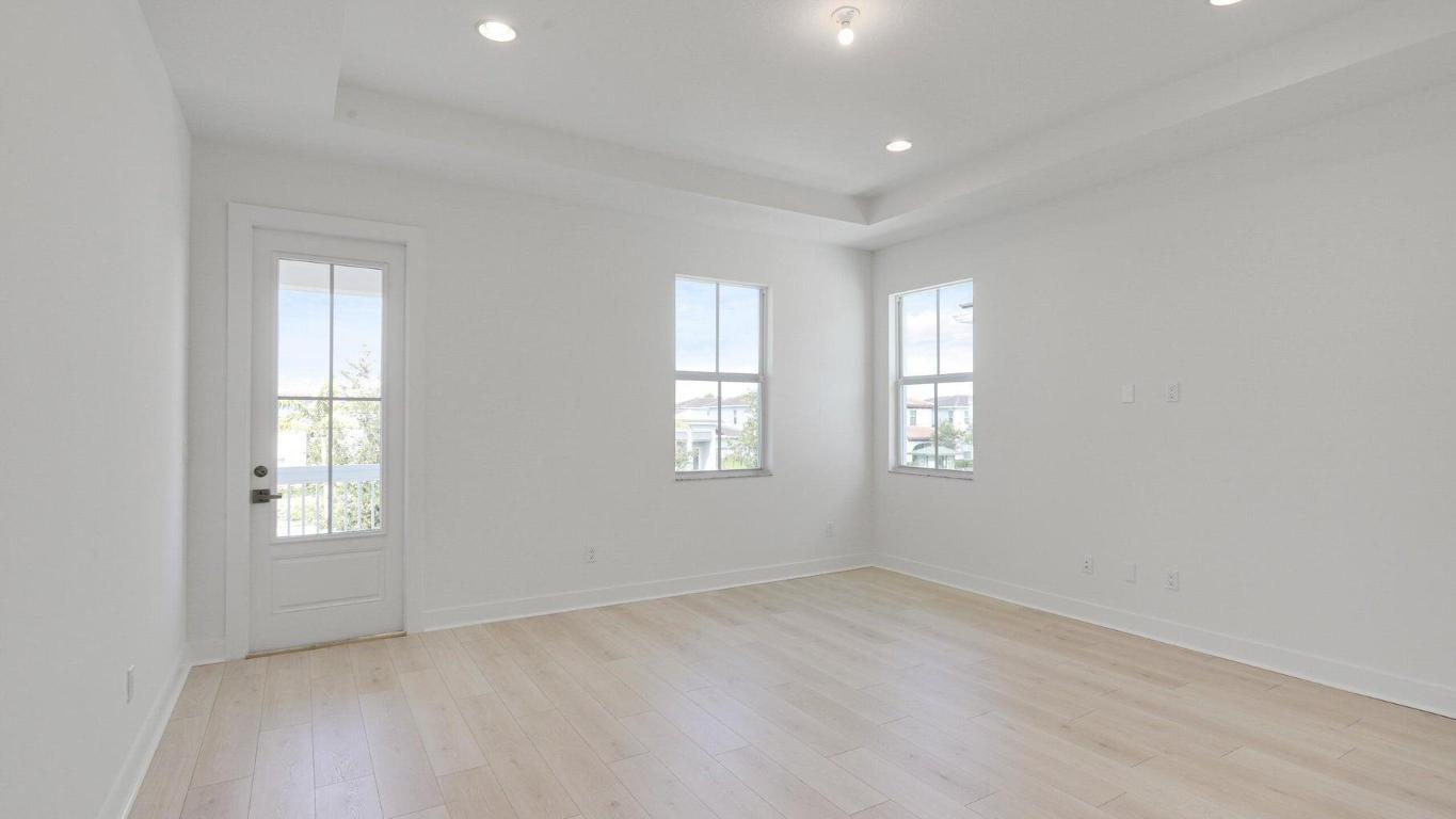 ALTON - Residential Lease