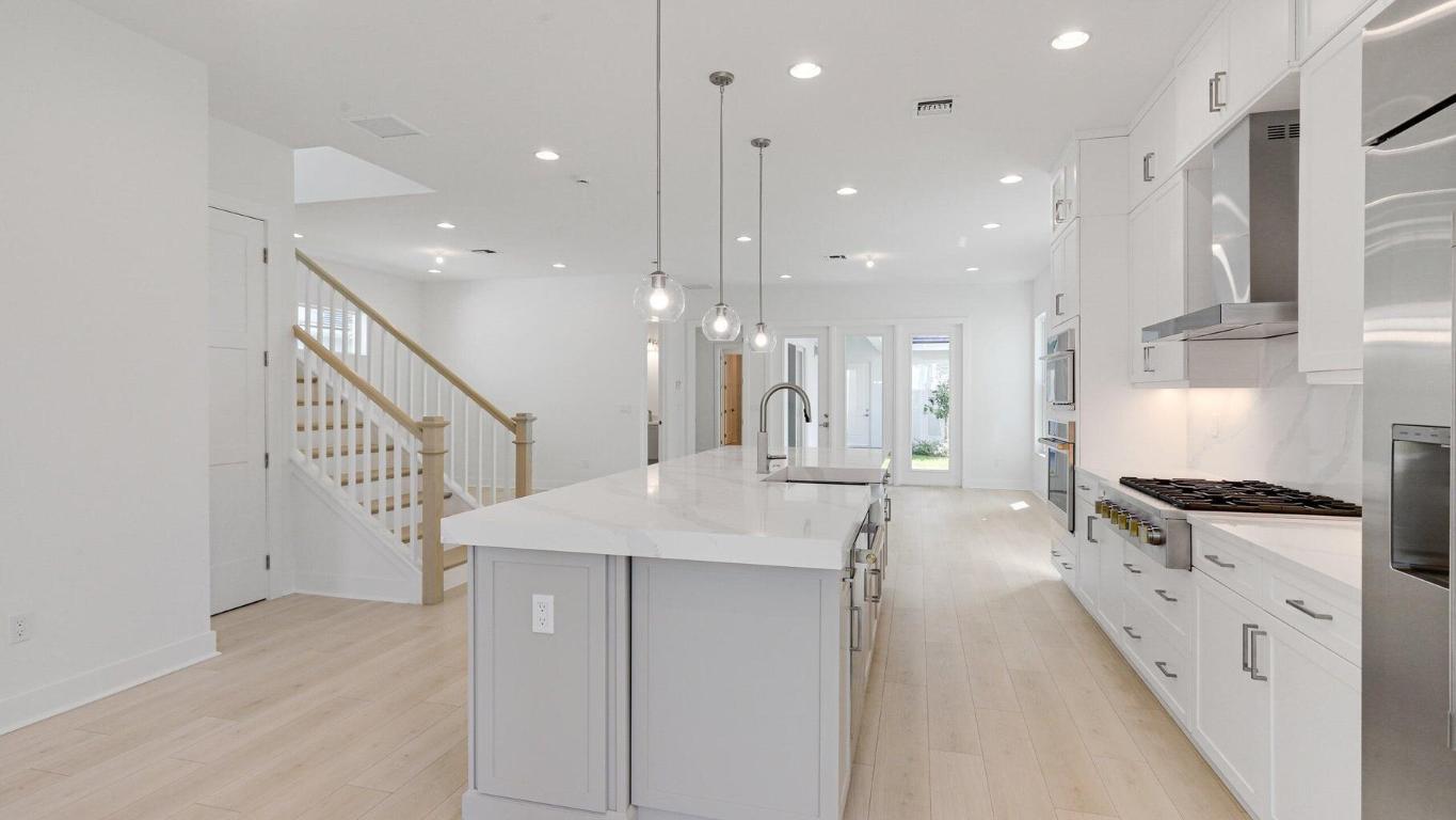 ALTON - Residential Lease