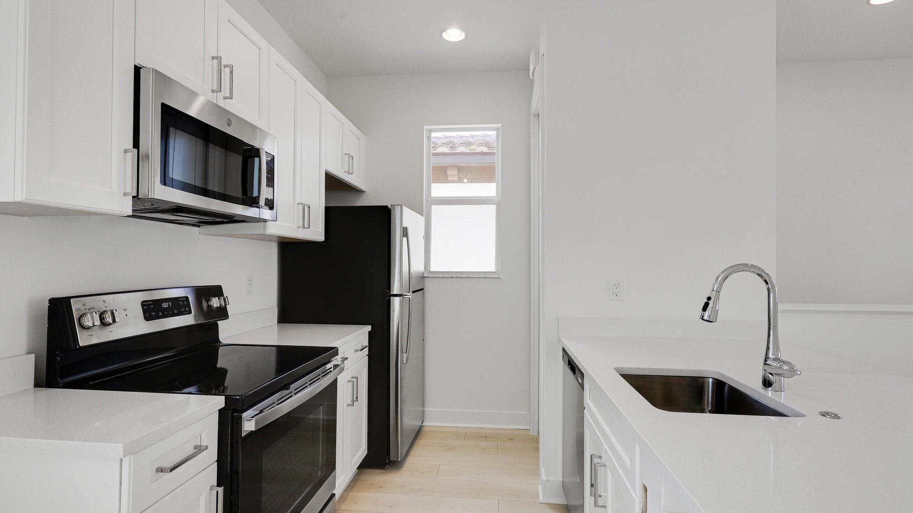 ALTON - Residential Lease