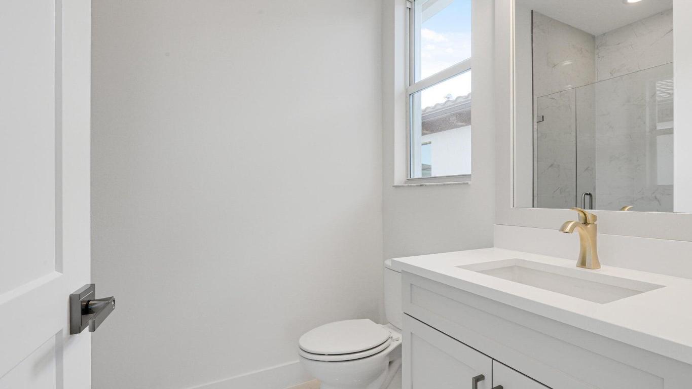 ALTON - Residential Lease