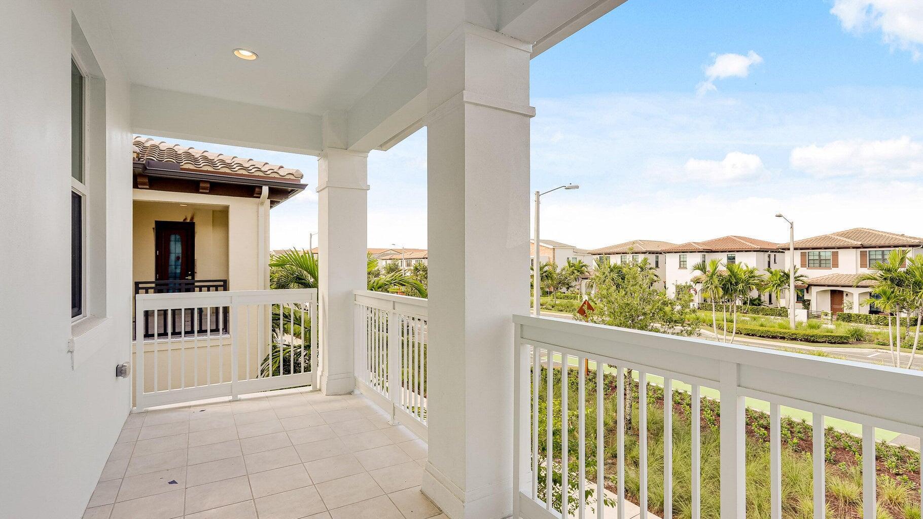 ALTON - Residential Lease