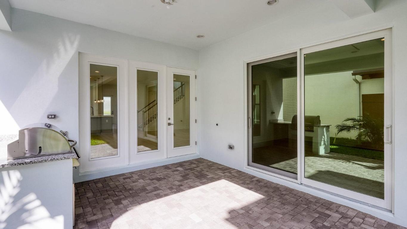 ALTON - Residential Lease