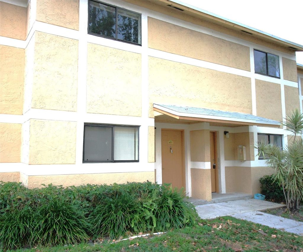 Photo of 9477 Palm Circle, Pembroke Pines, FL 33025 (MLS # F10550046)