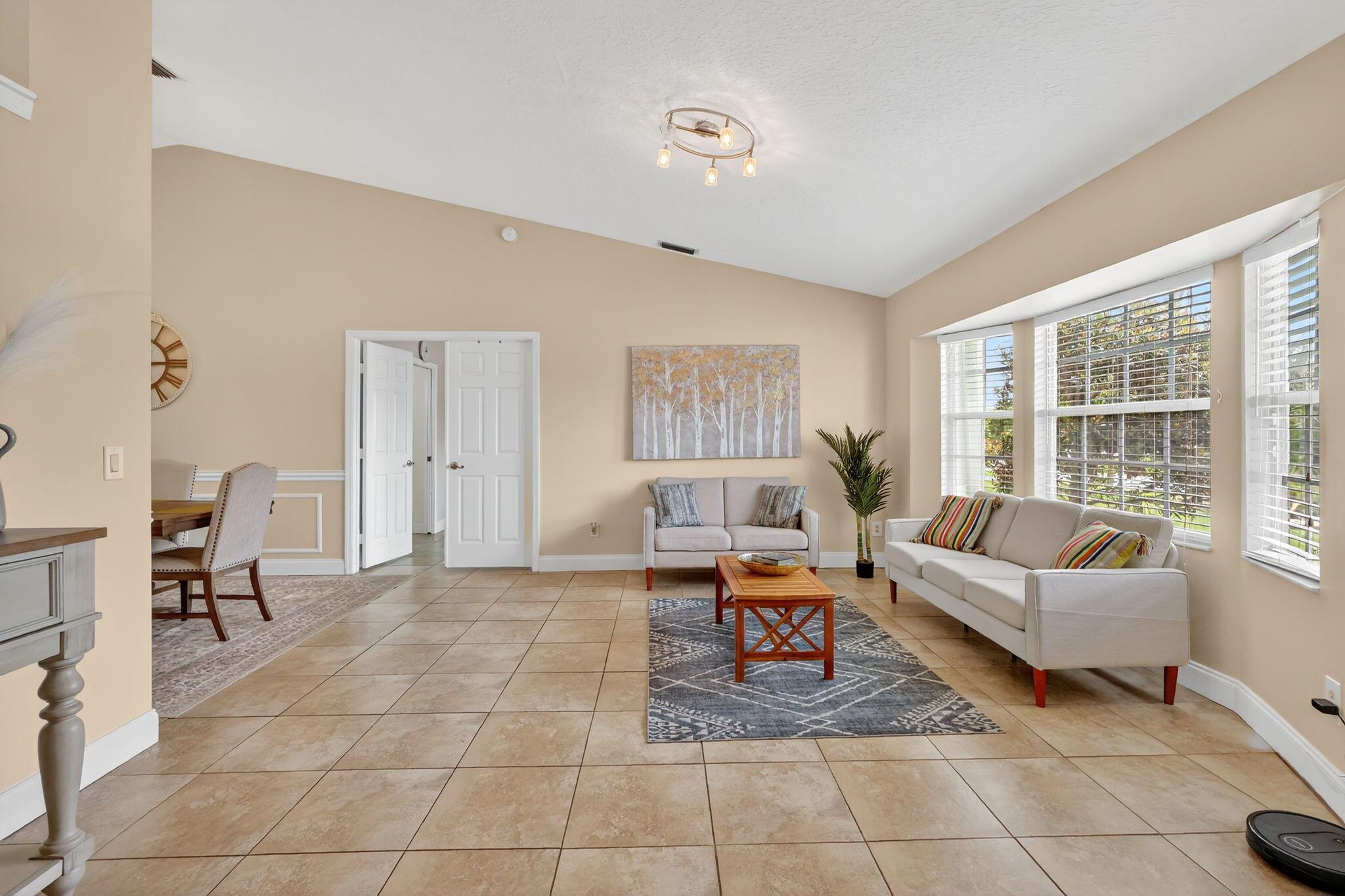 PORT ST LUCIE SECTION 35 - Residential