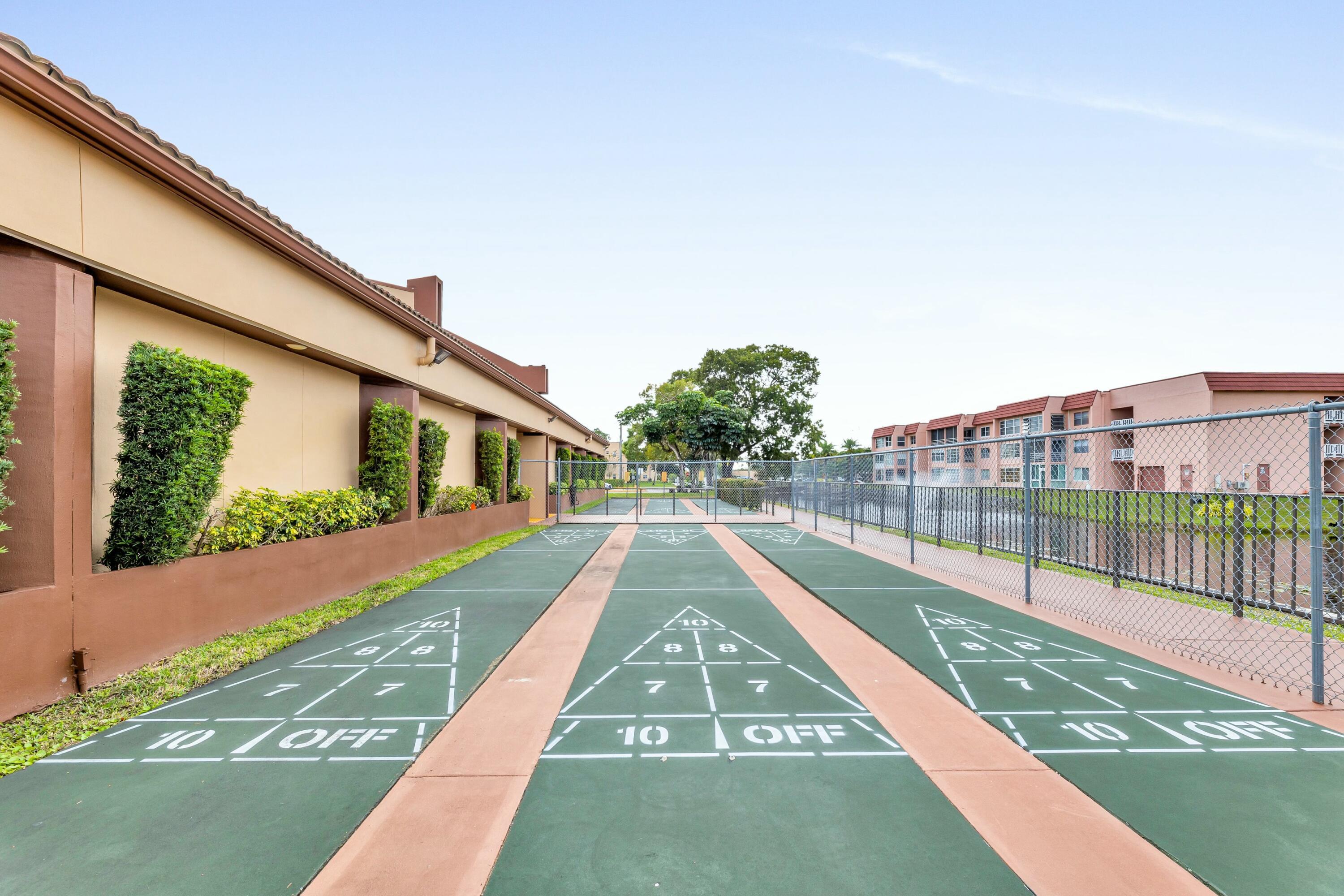 SUNRISE LAKES 118 CONDO - Residential