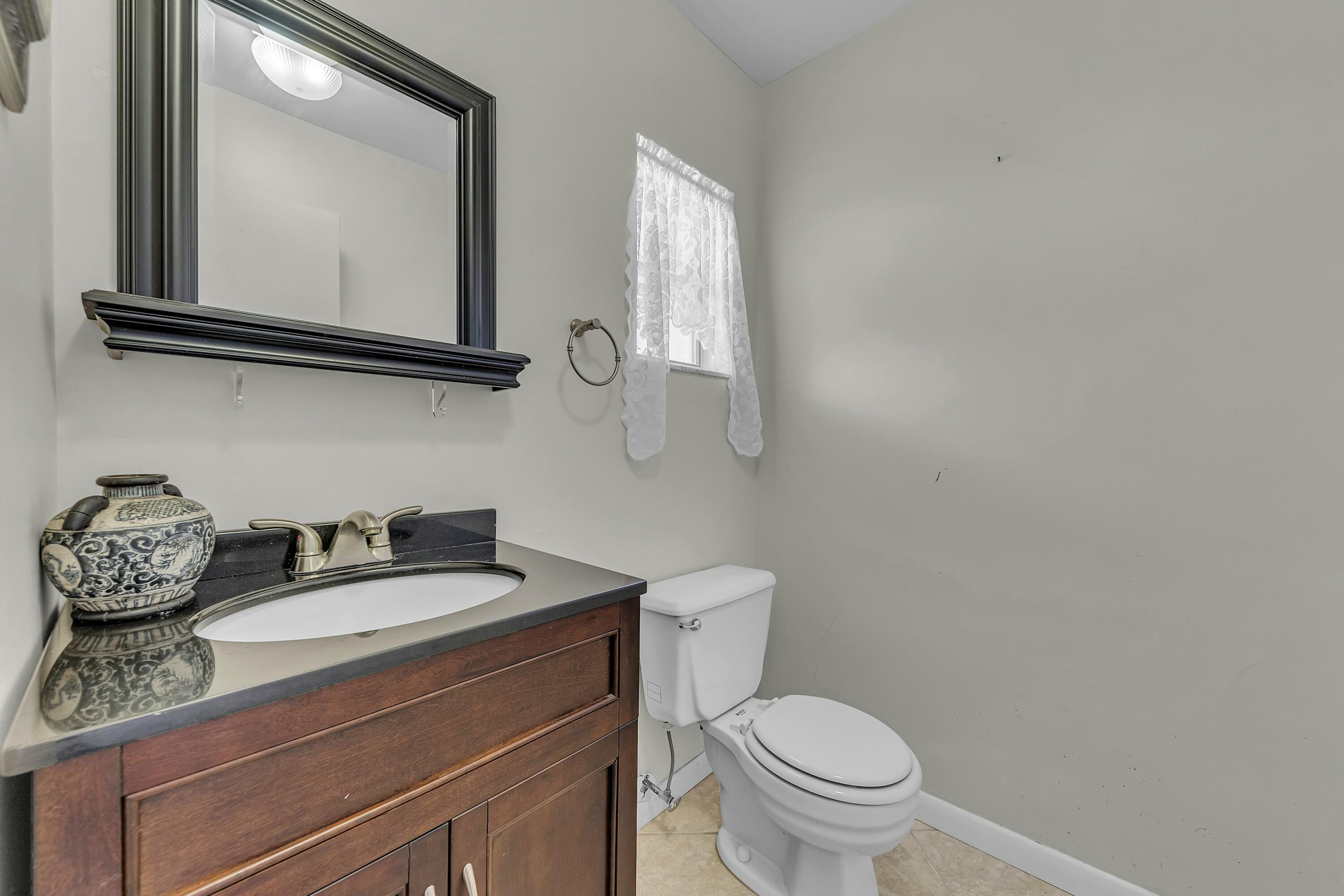 SUNRISE LAKES 118 CONDO - Residential