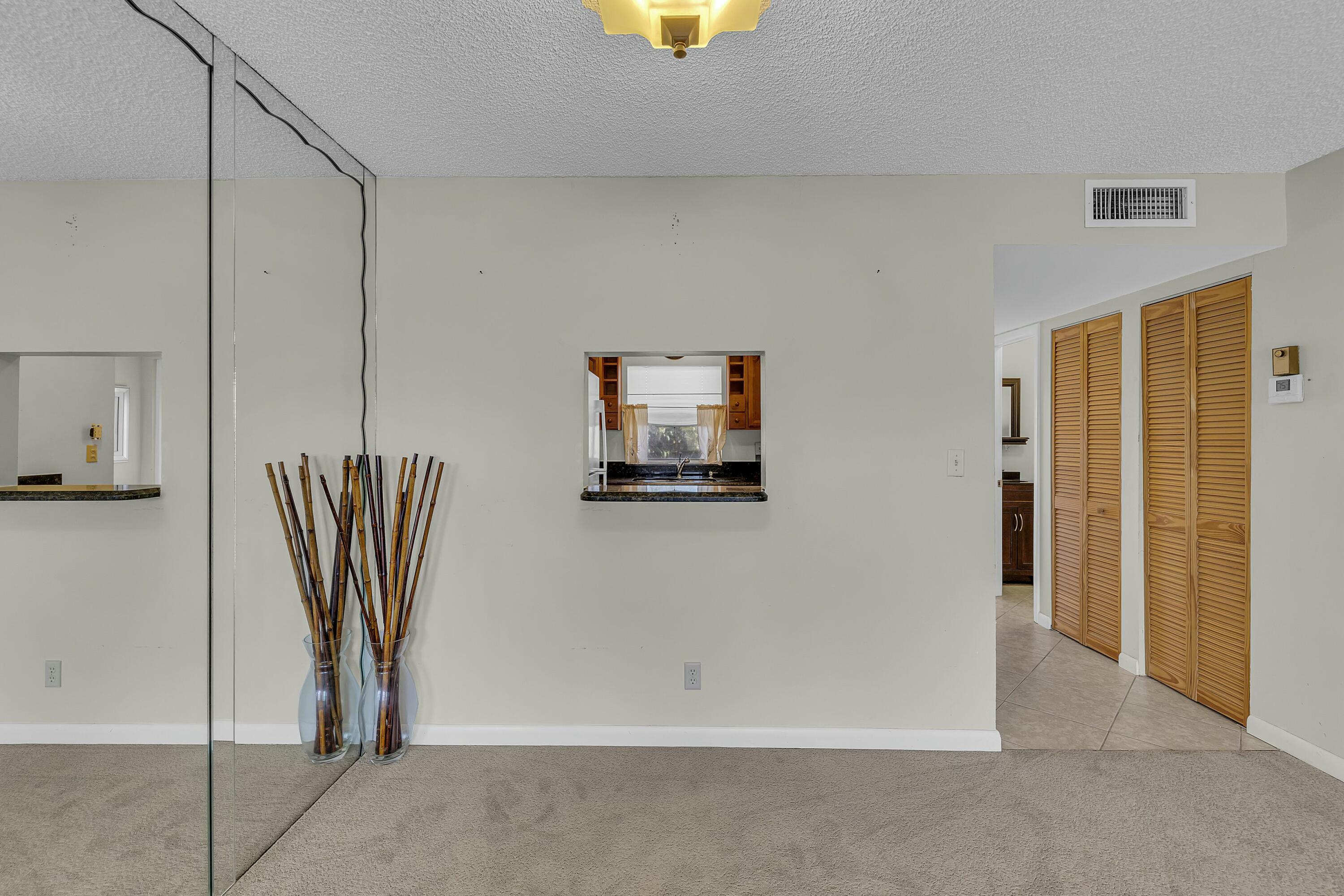 SUNRISE LAKES 118 CONDO - Residential