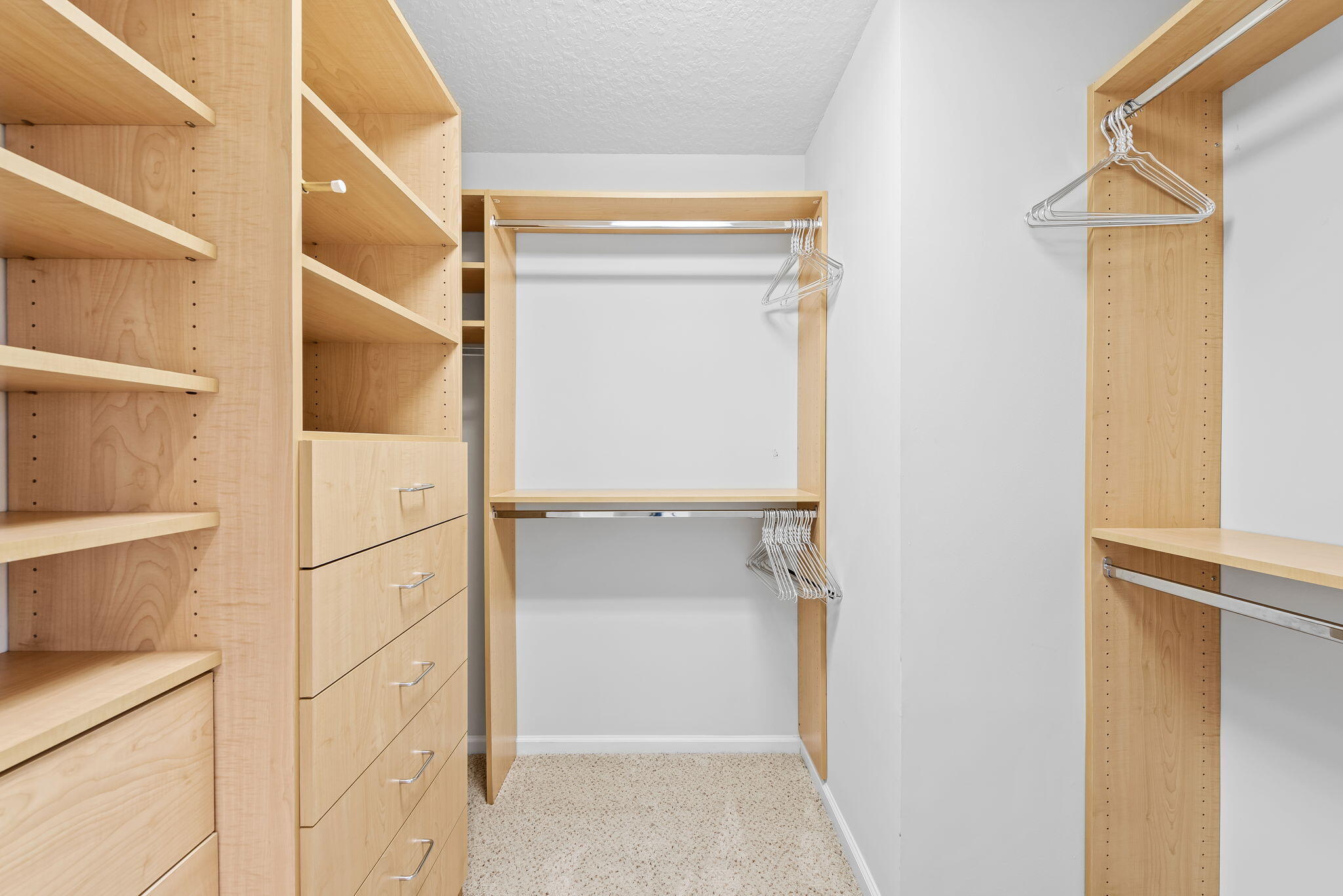 VALENCIA LAKES 1 - Residential