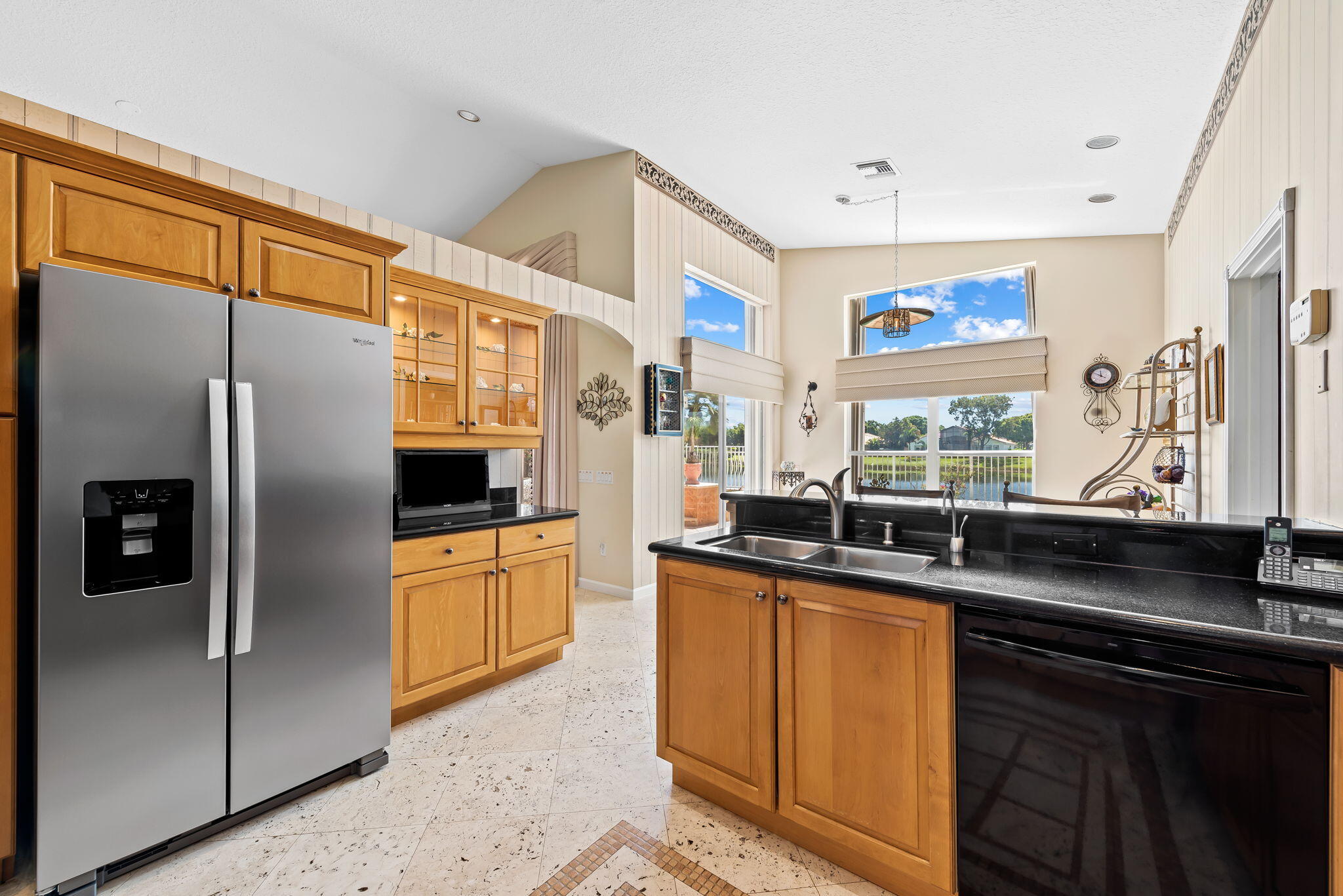 VALENCIA LAKES 1 - Residential