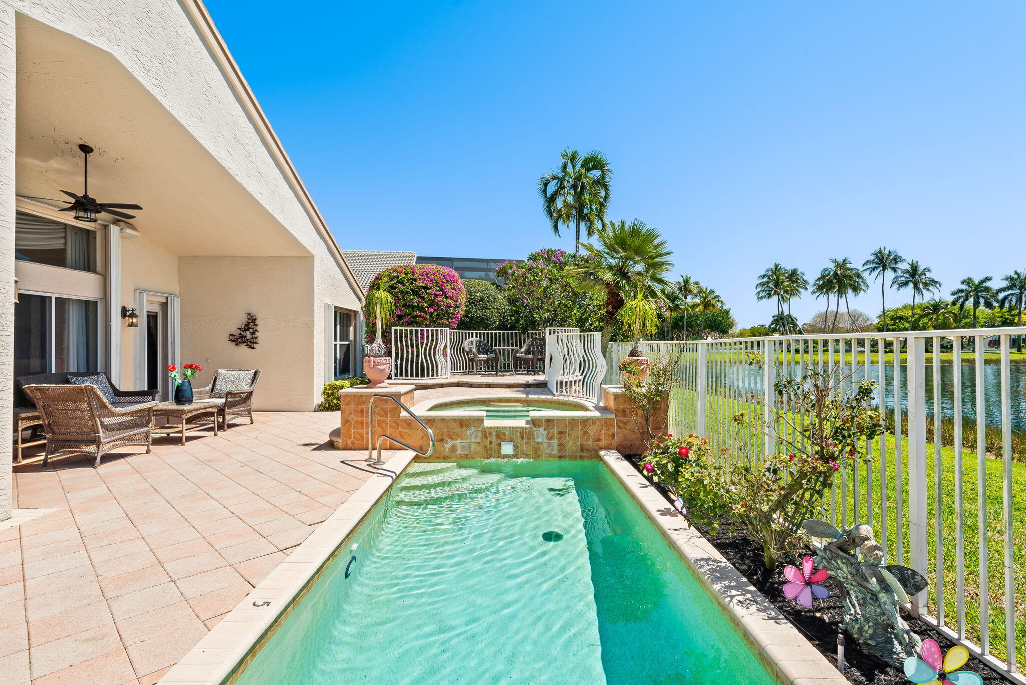 VALENCIA LAKES 1 - Residential