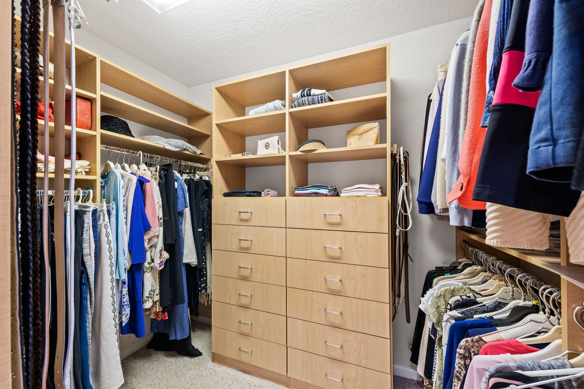 VALENCIA LAKES 1 - Residential