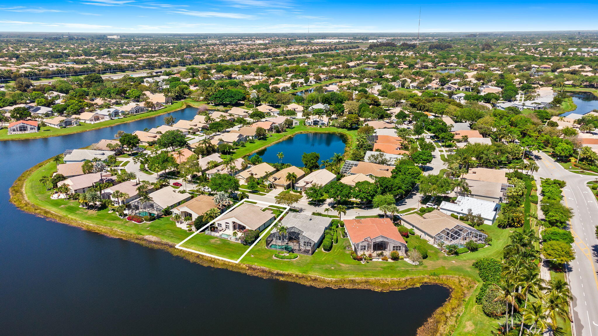 VALENCIA LAKES 1 - Residential