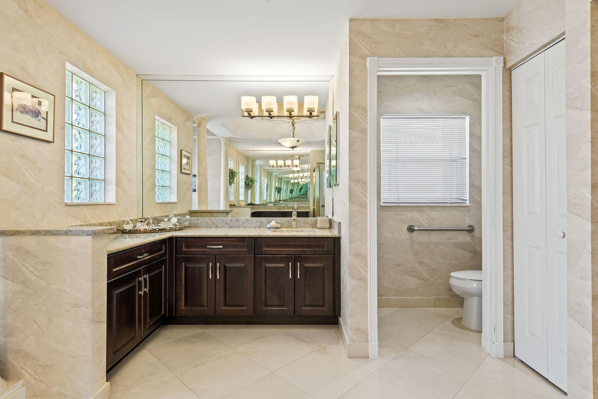 VALENCIA LAKES 1 - Residential