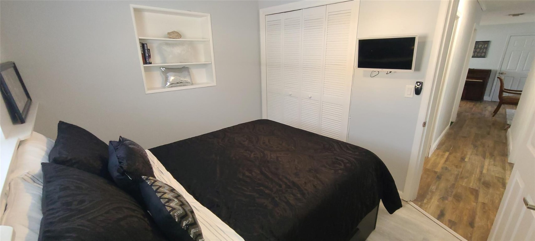 PALM SPRINGS VILLAGE 2 - Residential Lease