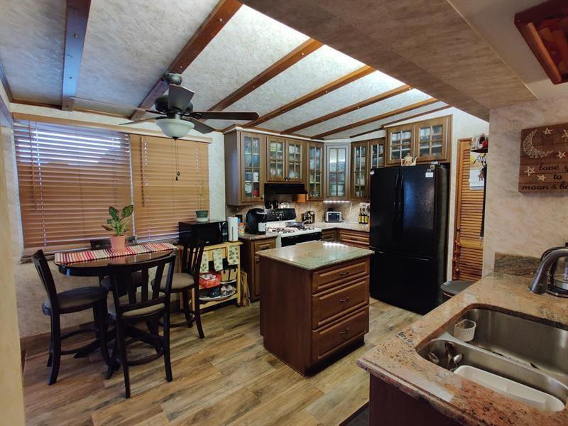 PALM SPRINGS VILLAGE 2 - Residential Lease