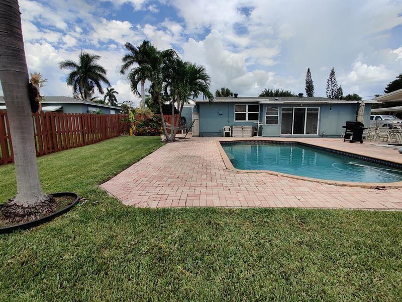 PALM SPRINGS VILLAGE 2 - Residential Lease