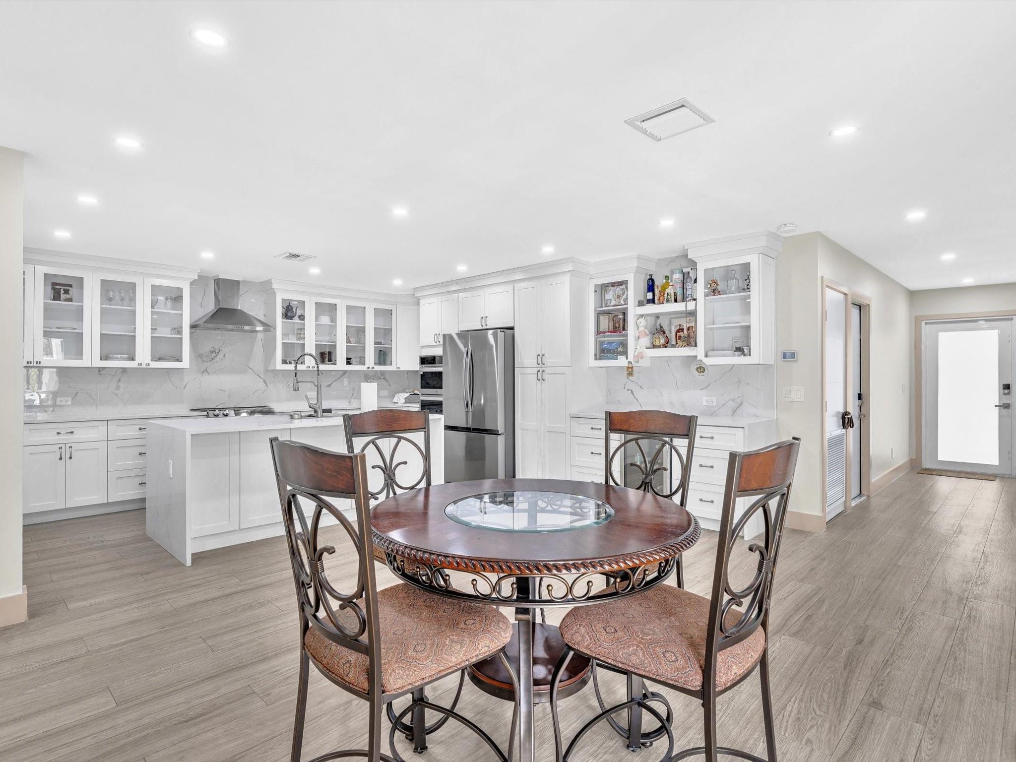 Rushwood 100-13 B - Residential Lease