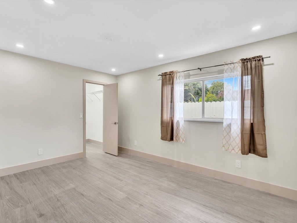 Photo of 9960 NW 23rd Street, Coral Springs, FL 33065 (MLS # F10526875)
