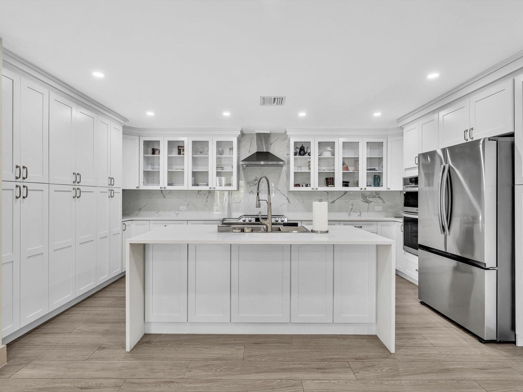 Rushwood 100-13 B - Residential Lease