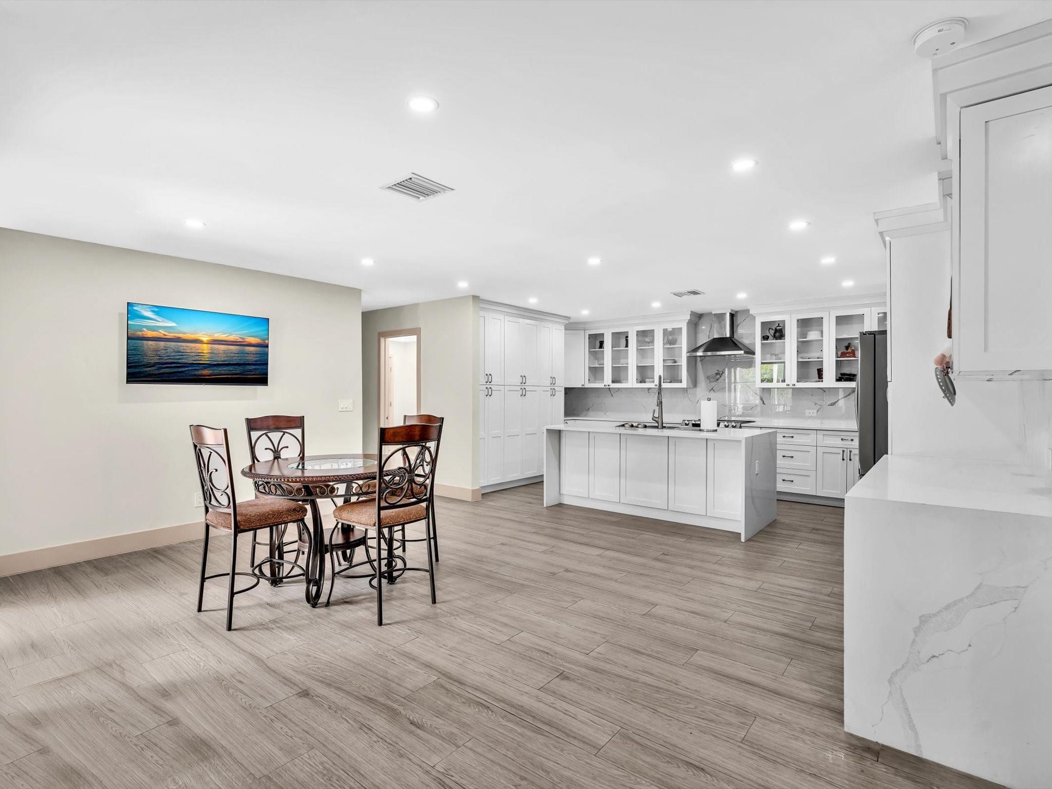 Rushwood 100-13 B - Residential Lease
