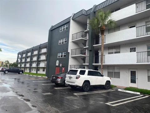 777 S Federal Hwy Unit N-302, Pompano Beach, FL 33062 - MLS#: F10497315
