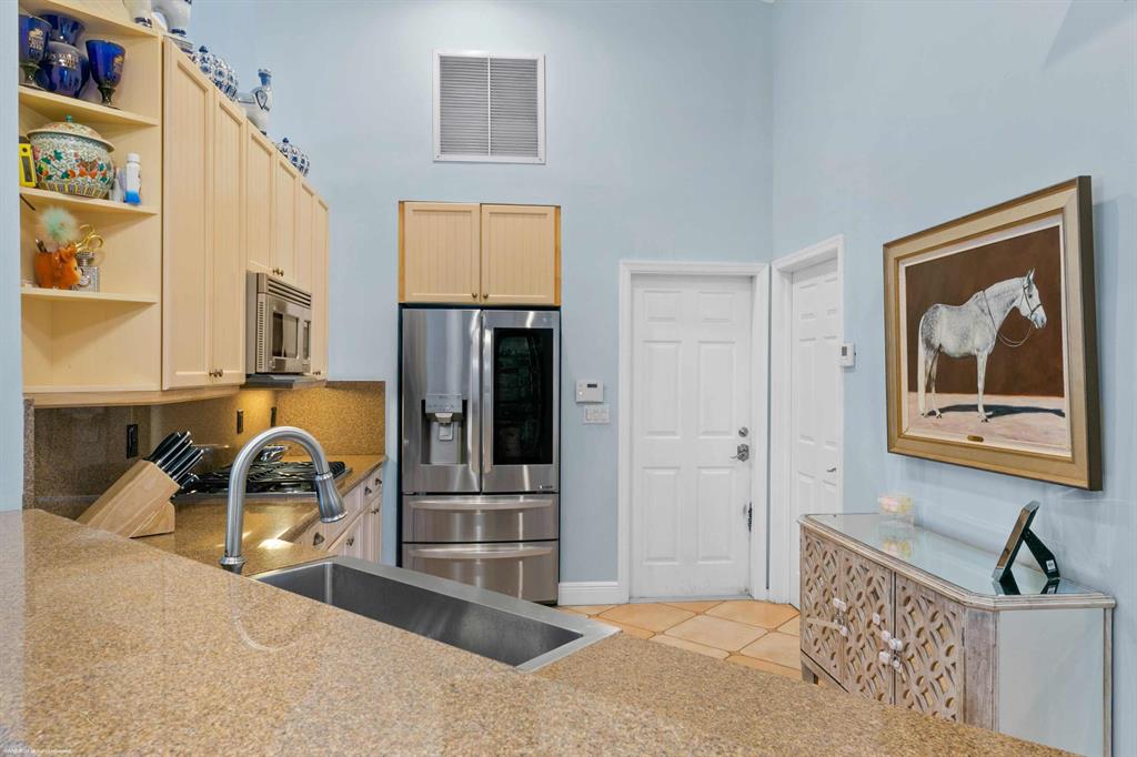 PALM BEACH POINT - Residential