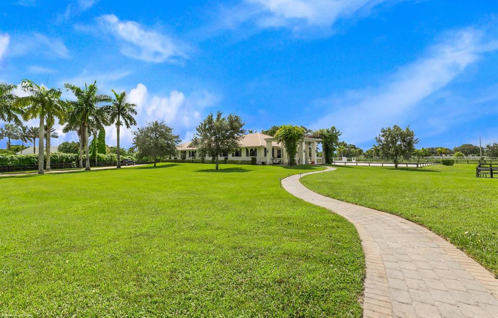 PALM BEACH POINT - Residential