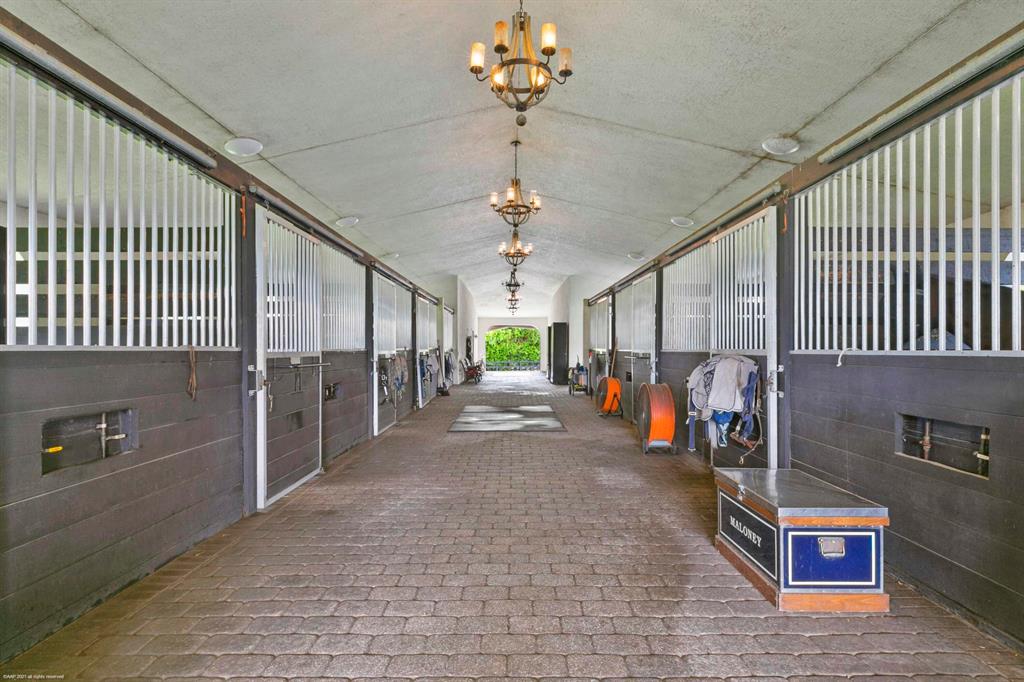 PALM BEACH POINT - Residential