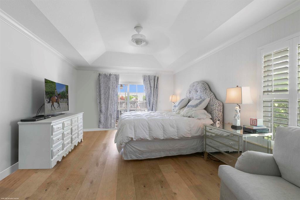 PALM BEACH POINT - Residential