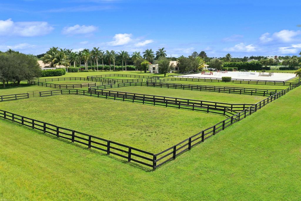 PALM BEACH POINT - Residential