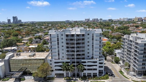 Photo of 2600 SW 27TH Avenue #603, Miami, FL 33133 (MLS # B26090423)