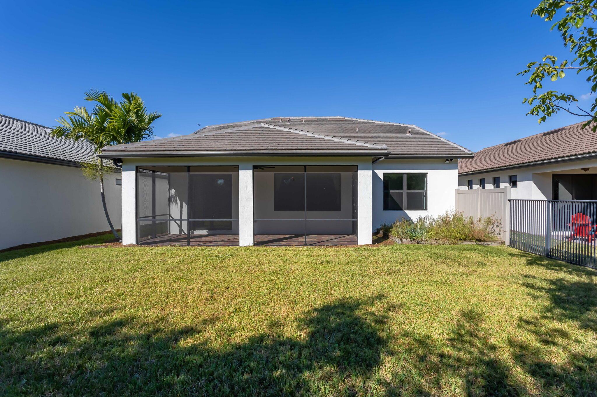 FIELDS AT GULFSTREAM POLO - Residential