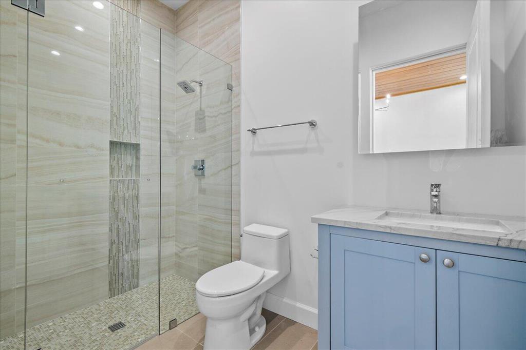 EQUESTRIAN CLUB - Residential