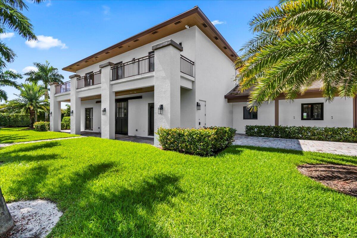 EQUESTRIAN CLUB - Residential