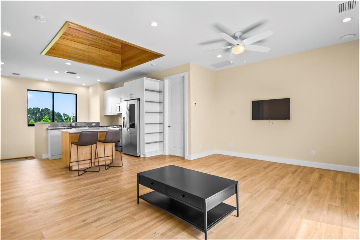 EQUESTRIAN CLUB - Residential