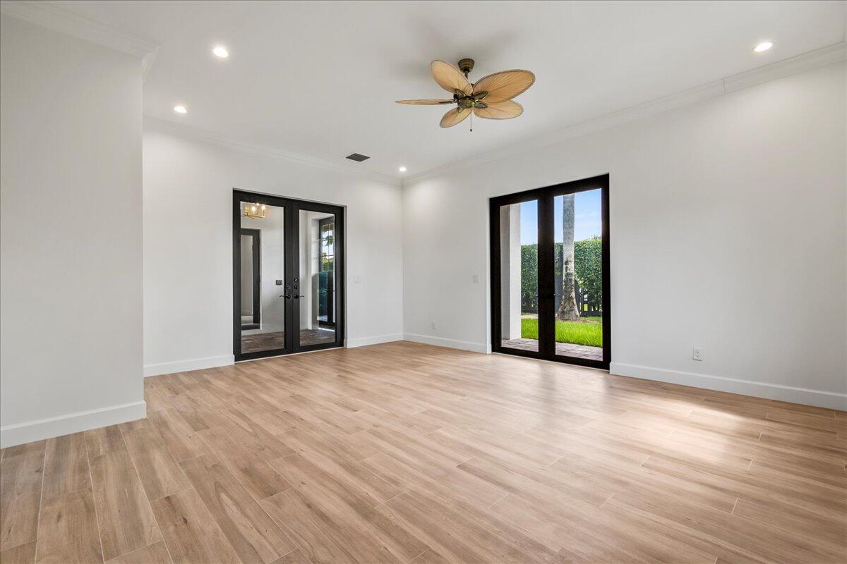 EQUESTRIAN CLUB - Residential