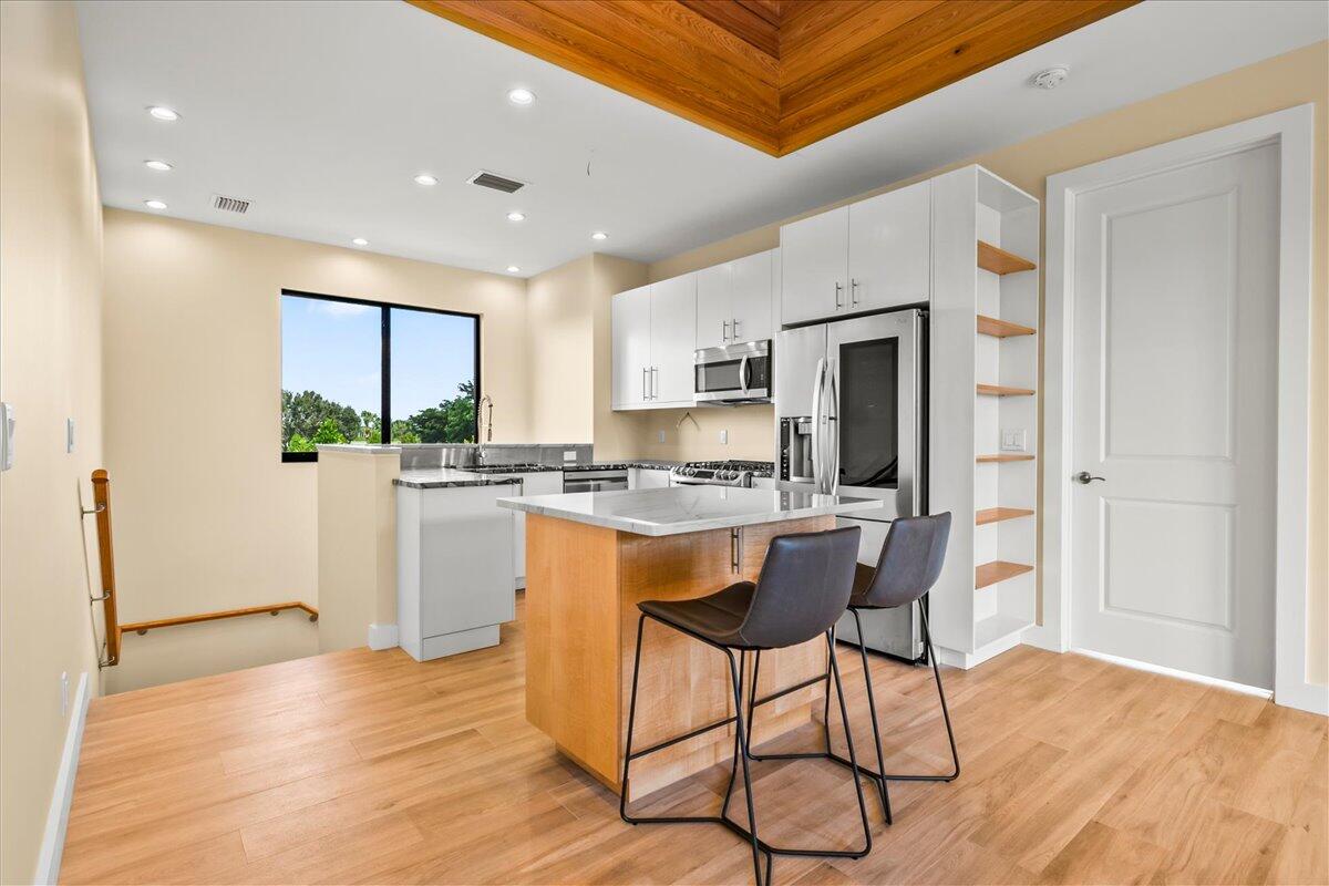 EQUESTRIAN CLUB - Residential