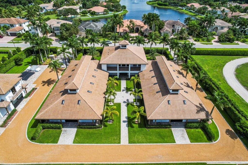 EQUESTRIAN CLUB - Residential