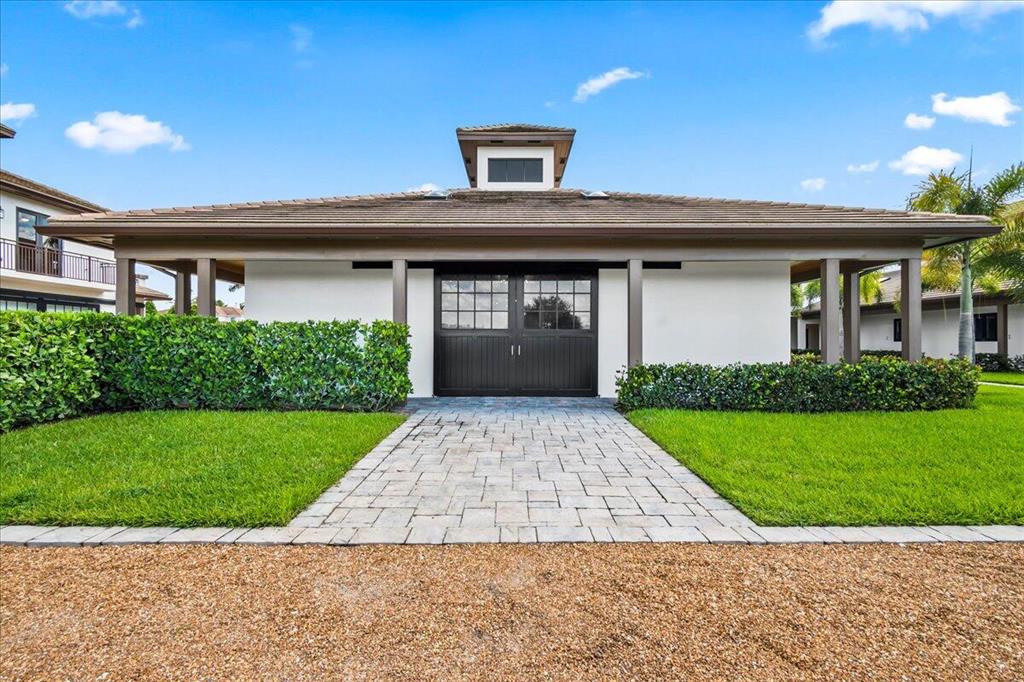 EQUESTRIAN CLUB - Residential